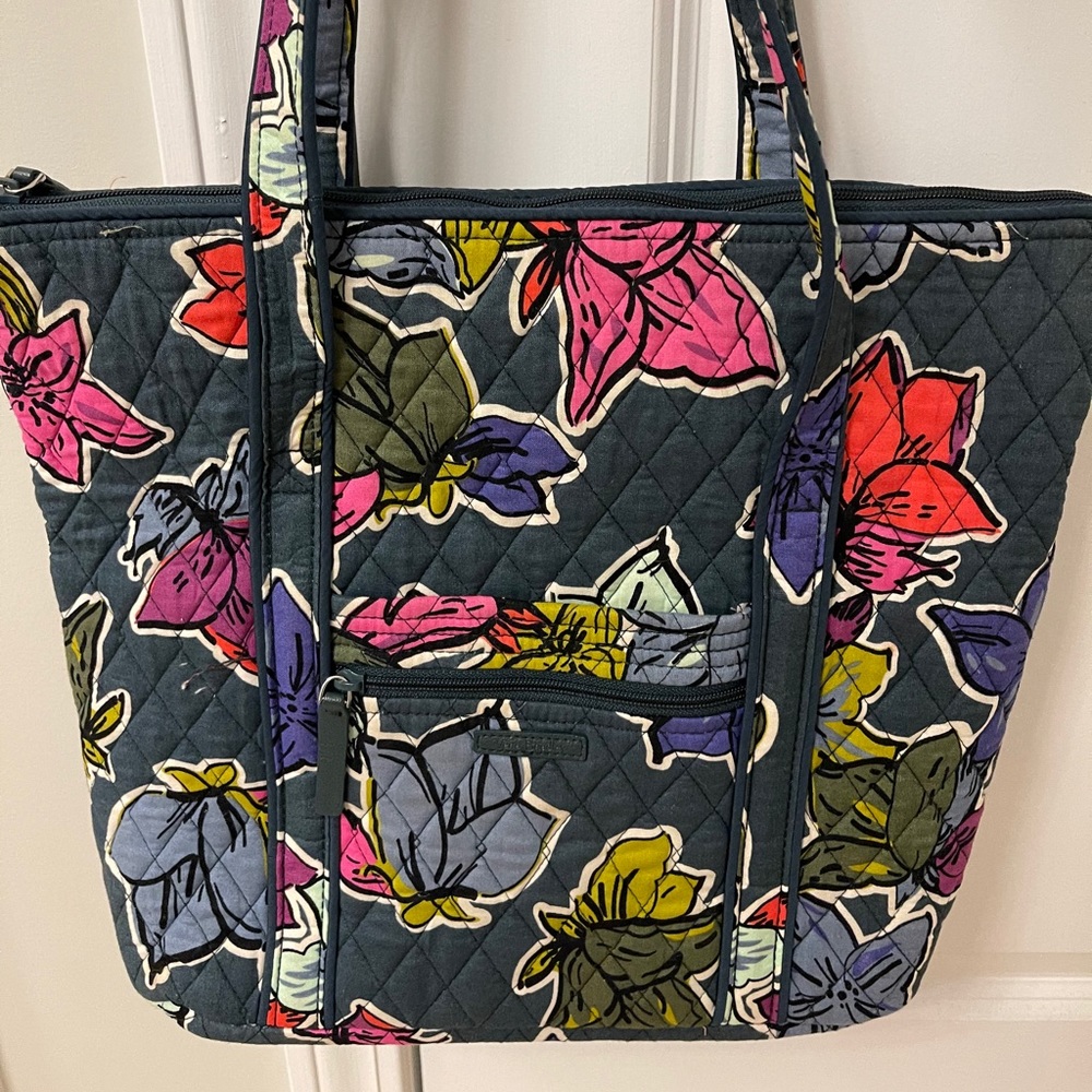 Vera Bradley large tote